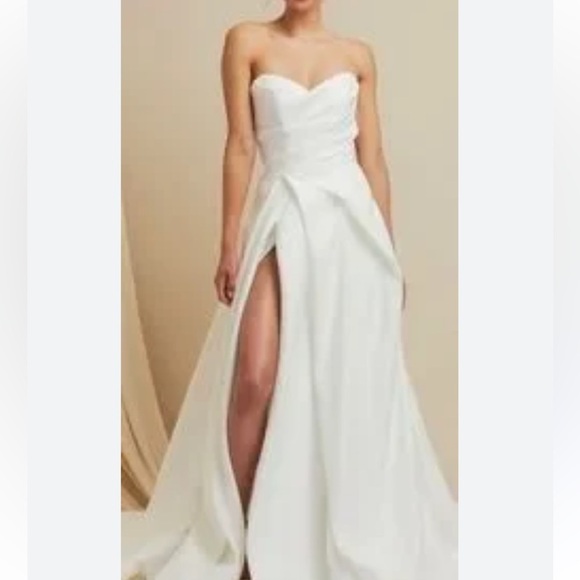 Lulus Dresses & Skirts - Lifetime of Love White Satin Strapless A-Line Gown Sz White #0306